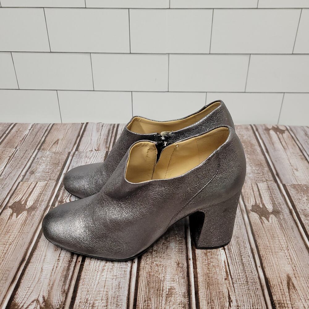 Naturalizer Women's Silver Wedge Booties Zip Up Size 9